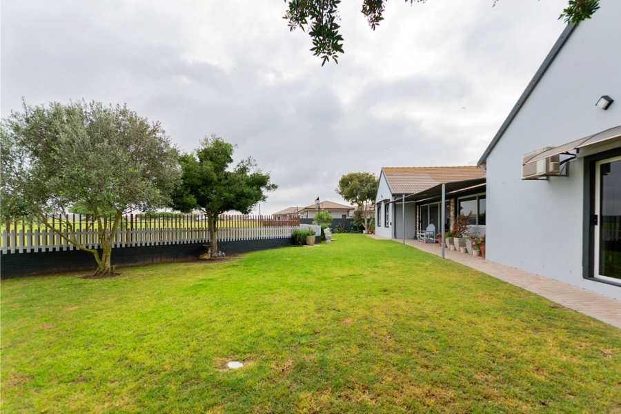 4 Bedroom Property for Sale in Country Club Western Cape